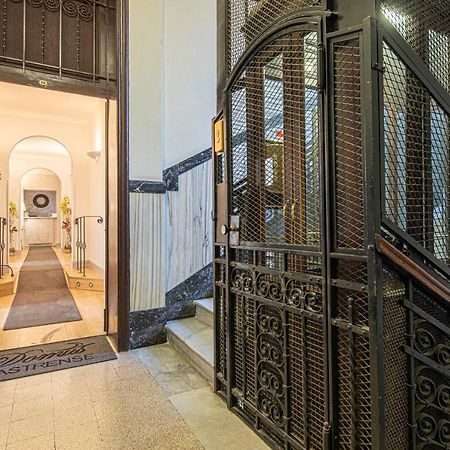 Domus Castrense Bed and Breakfast Rome Buitenkant foto